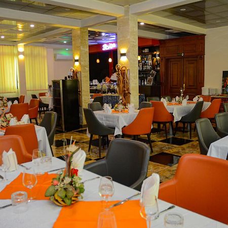 New Heaven Hotel Yaoundé Eksteriør billede